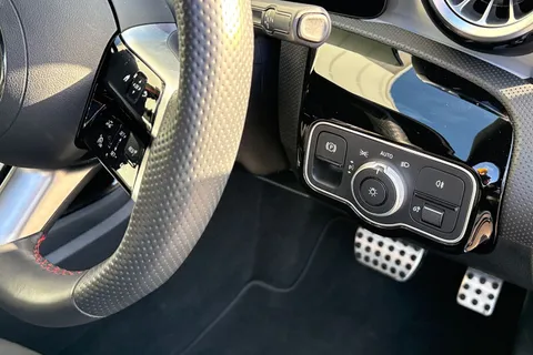 FH24DSO Mercedes-Benz Cla Class 1.3 CLA180h MHEV AMG Line (Executive) Coupe 7G-DCT Euro 6 (s/s) 4dr Thumbnail #42