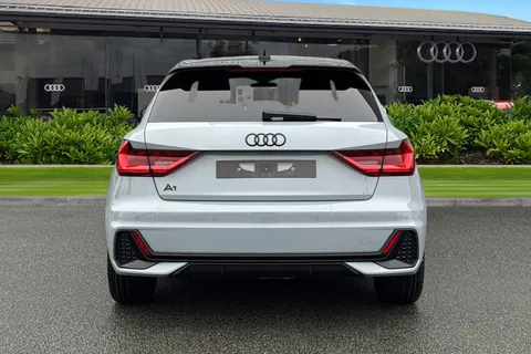  Audi A1 1.0 TFSI 25 Black Edition Sportback S Tronic Euro 6 (s/s) 5dr Thumbnail #5