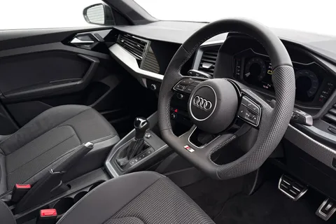  Audi A1 1.0 TFSI 25 Black Edition Sportback S Tronic Euro 6 (s/s) 5dr Thumbnail #14