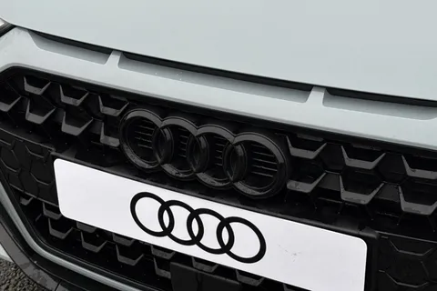  Audi A1 1.0 TFSI 25 Black Edition Sportback S Tronic Euro 6 (s/s) 5dr Thumbnail #25