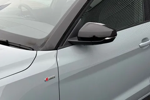  Audi A1 1.0 TFSI 25 Black Edition Sportback S Tronic Euro 6 (s/s) 5dr Thumbnail #26