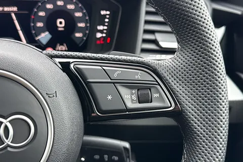  Audi A1 1.0 TFSI 25 Black Edition Sportback S Tronic Euro 6 (s/s) 5dr Thumbnail #33