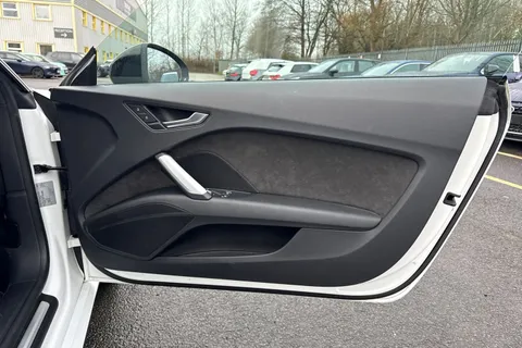 PN72MVT Audi TT Coup- Black Edition 40 TFSI  197 PS S tronic Thumbnail #42