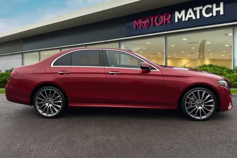 KJ19HCG Mercedes-Benz E Class 2.9 E400d AMG Line G-Tronic+ 4MATIC Euro 6 (s/s) 4dr Thumbnail #3