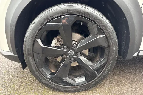 DX72YWR Nissan Juke 1.6 Premiere Edition Auto Euro 6 5dr Thumbnail #13