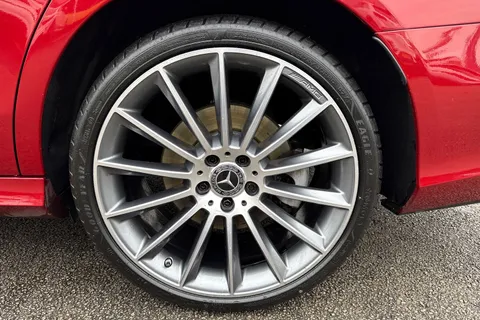 KJ19HCG Mercedes-Benz E Class 2.9 E400d AMG Line G-Tronic+ 4MATIC Euro 6 (s/s) 4dr Thumbnail #11