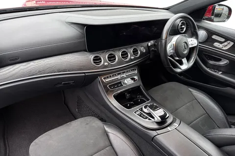 KJ19HCG Mercedes-Benz E Class 2.9 E400d AMG Line G-Tronic+ 4MATIC Euro 6 (s/s) 4dr Thumbnail #14