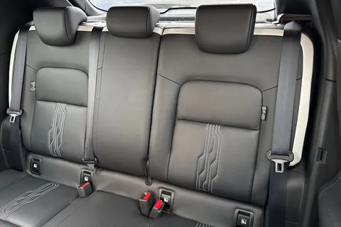 DX72YWR Nissan Juke 1.6 Premiere Edition Auto Euro 6 5dr Thumbnail #20