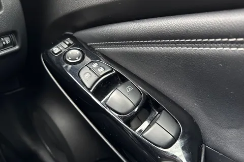 DX72YWR Nissan Juke 1.6 Premiere Edition Auto Euro 6 5dr Thumbnail #22