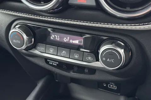 DX72YWR Nissan Juke 1.6 Premiere Edition Auto Euro 6 5dr Thumbnail #23