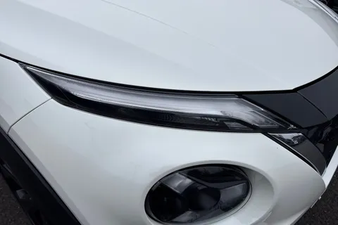 DX72YWR Nissan Juke 1.6 Premiere Edition Auto Euro 6 5dr Thumbnail #30