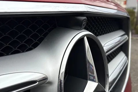 KJ19HCG Mercedes-Benz E Class 2.9 E400d AMG Line G-Tronic+ 4MATIC Euro 6 (s/s) 4dr Thumbnail #26