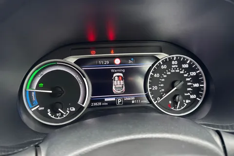 DX72YWR Nissan Juke 1.6 Premiere Edition Auto Euro 6 5dr Thumbnail #42