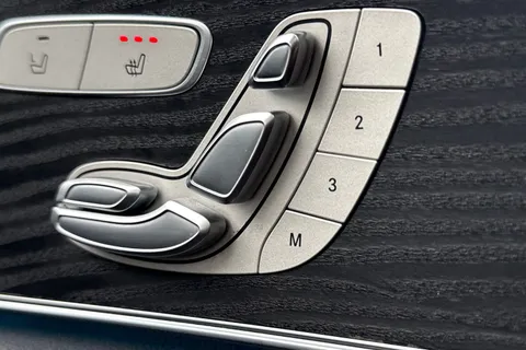 KJ19HCG Mercedes-Benz E Class 2.9 E400d AMG Line G-Tronic+ 4MATIC Euro 6 (s/s) 4dr Thumbnail #39