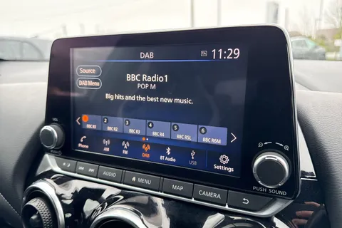 DX72YWR Nissan Juke 1.6 Premiere Edition Auto Euro 6 5dr Thumbnail #47