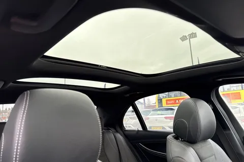 KJ19HCG Mercedes-Benz E Class 2.9 E400d AMG Line G-Tronic+ 4MATIC Euro 6 (s/s) 4dr Thumbnail #44