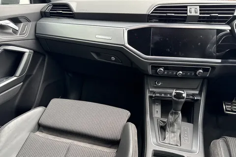 SK20XCO Audi Q3 2.0 TFSI 40 S line S Tronic quattro Euro 6 (s/s) 5dr Thumbnail #20