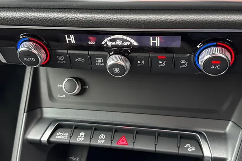 SK20XCO Audi Q3 2.0 TFSI 40 S line S Tronic quattro Euro 6 (s/s) 5dr Thumbnail #22