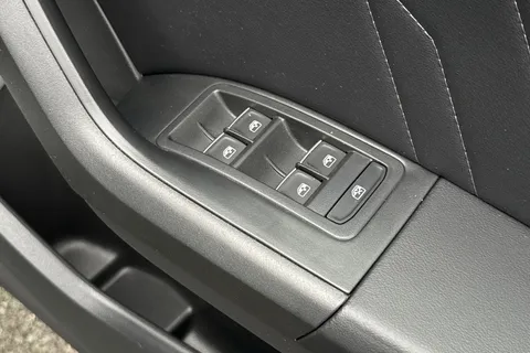 ST25ZJK SEAT Ateca 1.5 TSI EVO FR Sport 5dr DSG Thumbnail #24