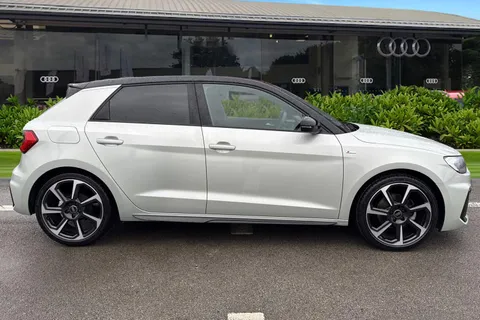 PK74YVP Audi A1 Black Edition 30 TFSI  116 PS 6-speed Thumbnail #4