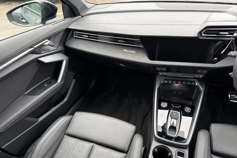 PK25XXJ Audi A3 Black Edition 35 TFSI  150 PS S tronic Thumbnail #21