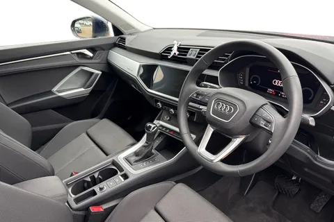 SF74ZGM Audi Q3 Sport 35 TFSI  150 PS S tronic Thumbnail #15