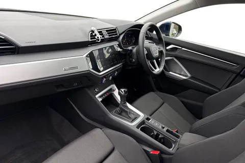 SF74ZGM Audi Q3 Sport 35 TFSI  150 PS S tronic Thumbnail #16