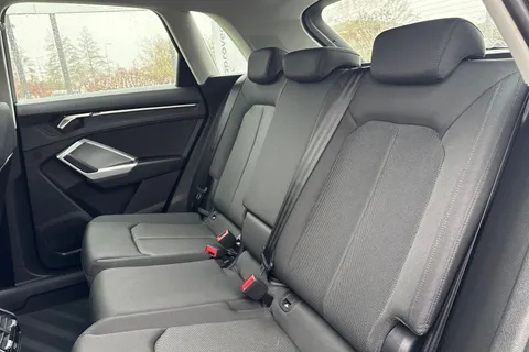 SF74ZGM Audi Q3 Sport 35 TFSI  150 PS S tronic Thumbnail #20