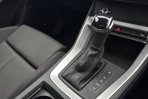 SF74ZGM Audi Q3 Sport 35 TFSI  150 PS S tronic Thumbnail #24