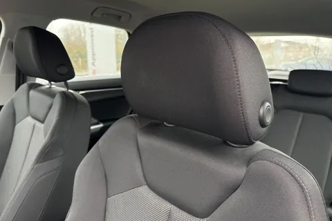 SF74ZGM Audi Q3 Sport 35 TFSI  150 PS S tronic Thumbnail #35