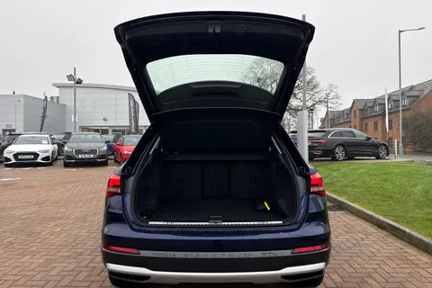 SF74ZGM Audi Q3 Sport 35 TFSI  150 PS S tronic Thumbnail #39