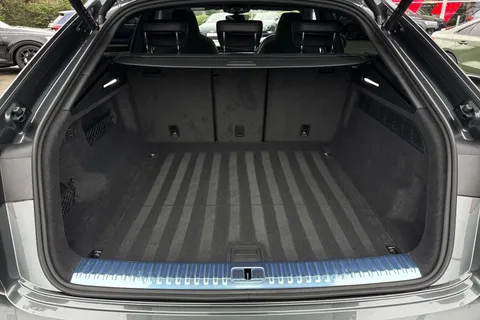 PN75GVC Audi RS Q8 SUV performance Carbon Vorsprung   640 PS tiptronic Thumbnail #8