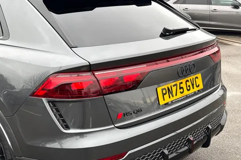 PN75GVC Audi RS Q8 SUV performance Carbon Vorsprung   640 PS tiptronic Thumbnail #9