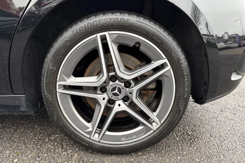 FG70XVF Mercedes-Benz A Class 1.3 A250e 15.6kWh AMG Line (Premium 2) Hatchback 5dr Petrol Plug-in Hybrid 8G-DCT Euro 6 (s/s) (218 ps) Thumbnail #12