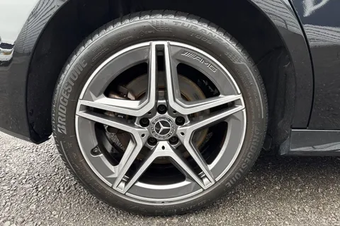 FG70XVF Mercedes-Benz A Class 1.3 A250e 15.6kWh AMG Line (Premium 2) Hatchback 5dr Petrol Plug-in Hybrid 8G-DCT Euro 6 (s/s) (218 ps) Thumbnail #13