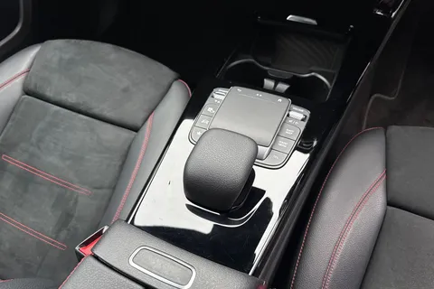 FG70XVF Mercedes-Benz A Class 1.3 A250e 15.6kWh AMG Line (Premium 2) Hatchback 5dr Petrol Plug-in Hybrid 8G-DCT Euro 6 (s/s) (218 ps) Thumbnail #24