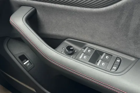 PN75GVC Audi RS Q8 SUV performance Carbon Vorsprung   640 PS tiptronic Thumbnail #41