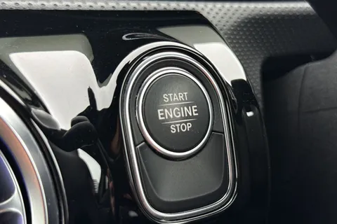 FG70XVF Mercedes-Benz A Class 1.3 A250e 15.6kWh AMG Line (Premium 2) Hatchback 5dr Petrol Plug-in Hybrid 8G-DCT Euro 6 (s/s) (218 ps) Thumbnail #47