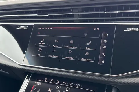 PN75GVC Audi RS Q8 SUV performance Carbon Vorsprung   640 PS tiptronic Thumbnail #48