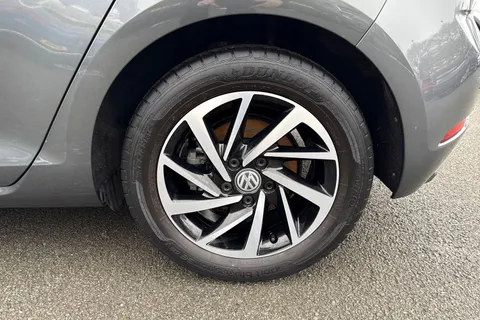 BH19BNA Volkswagen Golf 1.5 TSI EVO 150 Match 5dr | Heated Seats | ACC | Nav Thumbnail #13