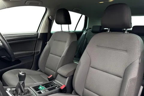 BH19BNA Volkswagen Golf 1.5 TSI EVO 150 Match 5dr | Heated Seats | ACC | Nav Thumbnail #17