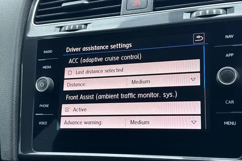 BH19BNA Volkswagen Golf 1.5 TSI EVO 150 Match 5dr | Heated Seats | ACC | Nav Thumbnail #32