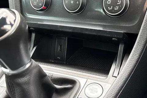 BH19BNA Volkswagen Golf 1.5 TSI EVO 150 Match 5dr | Heated Seats | ACC | Nav Thumbnail #36