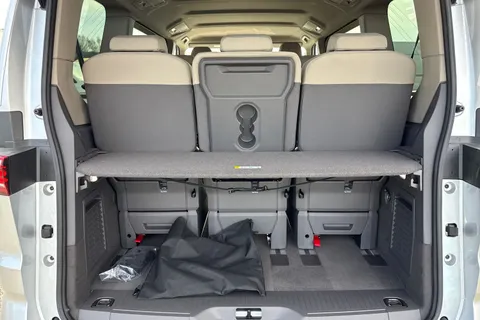 CX74LXY Volkswagen Multivan 1.4 TSI 13kWh Life DSG Euro 6 (s/s) 5dr Thumbnail #6