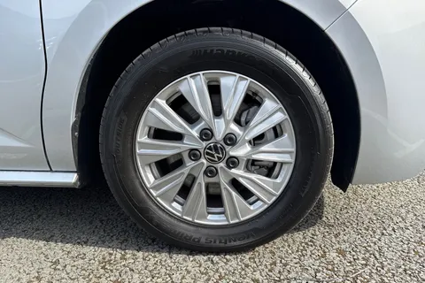 CX74LXY Volkswagen Multivan 1.4 TSI 13kWh Life DSG Euro 6 (s/s) 5dr Thumbnail #12