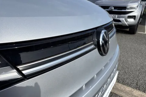 CX74LXY Volkswagen Multivan 1.4 TSI 13kWh Life DSG Euro 6 (s/s) 5dr Thumbnail #24