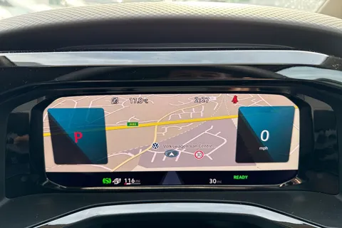 CX74LXY Volkswagen Multivan 1.4 TSI 13kWh Life DSG Euro 6 (s/s) 5dr Thumbnail #34