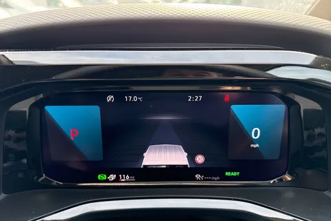 CX74LXY Volkswagen Multivan 1.4 TSI 13kWh Life DSG Euro 6 (s/s) 5dr Thumbnail #35