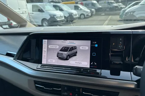 CX74LXY Volkswagen Multivan 1.4 TSI 13kWh Life DSG Euro 6 (s/s) 5dr Thumbnail #41