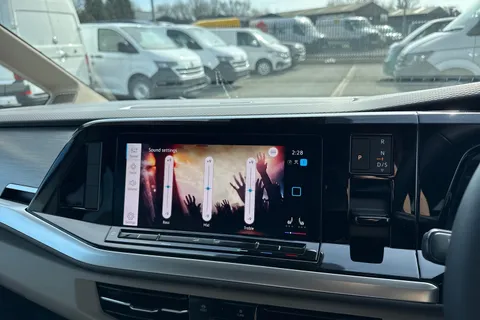 CX74LXY Volkswagen Multivan 1.4 TSI 13kWh Life DSG Euro 6 (s/s) 5dr Thumbnail #43